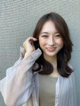 ナビバイケンジ(NaVI by KENJE) ミディアムくびれレイヤーカット