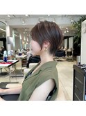 前髪あり耳掛け丸みくびれショートボブ20代30代40代50代（蘭）
