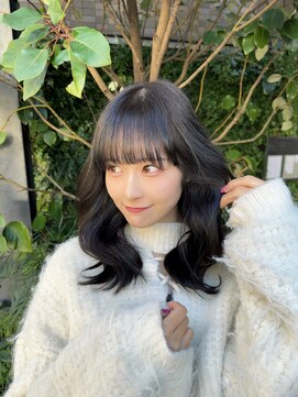 アム 表参道(am) 小顔薄めバンググレージュレイヤーロング前髪パーマ黒髪