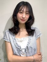 アイウィル(Ai WilL)&nbsp;暗髪グレージュ くびれ ミディアムレイヤー シースルーバング