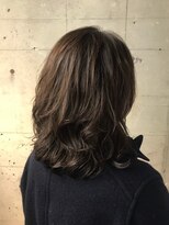 オッソ(OSSO)&nbsp;ブルージュロング_毛先パーマことりベージュ