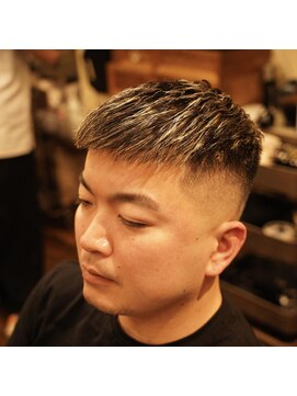 ピーキーズ 小倉店(Peaky's) fade  style