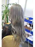 ロングのハイトーングレージュ