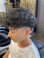 リベルテ(LIBERTE)&nbsp;スパイラルパーマ×フェード