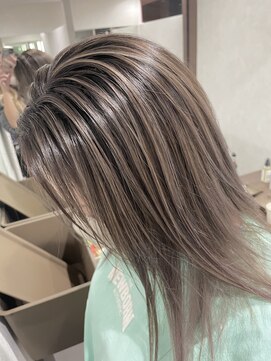 ミュウアンド(Mew&) 【バレイヤージュ×ブラウンベージュ】