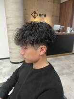 イーラ(era)&nbsp;前下がりマッシュツイストスパイラルパーマ黒髪刈り上げ