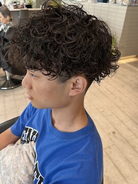 ロンド クラン 岡崎(Lond Clan) 涙巻きパーマ/プードルパーマ/ツイストスパイラル