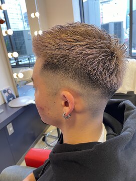 フリーダム ヘアー ザ ムー(Freedom Hair THE MOO) フェードカット