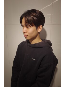 オーシャントーキョー(OCEAN TOKYO) 韓国ヘアカルマパーマカルマバングセンターパート黒髪ウルフ