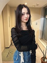 ユヌ(Une)&nbsp;バタフライレイヤーにカシスブラウン