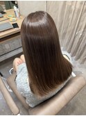 オリーブグレージュ