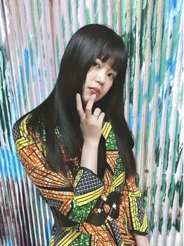 手触り柔らか＆艶髪になれるBIKAKUの"酸性ストレート"は乾かすだけでも自然な仕上がり◇忙しい朝も時短に◎