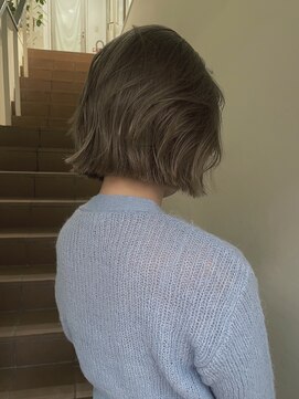 サンク 原宿 表参道(cinq) ミディアムボブ長め韓国外国人風顔周りレイヤーヘーゼルベージュ