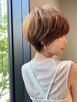 ビュー フクオカ(VIEW FUKUOKA) 白髪ぼかしハイライトで作るショートボブスタイル