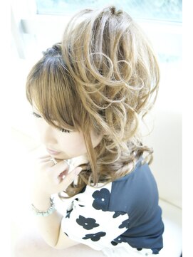 メルティー ヘア(Melty hair) スジ盛り☆ハーフアップ