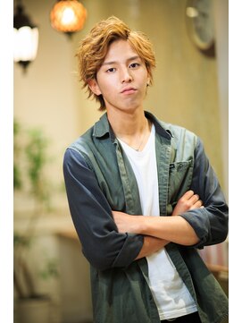 ソーホー ニューヨーク シズオカ(SOHO newyork SHIZUOKA) メンズアップバングハイライトショート