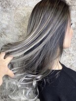 ゴリラビスケッツ(GORILLA BISCUITS)&nbsp;ホワイトバレイヤージュ［桜木町/横浜/みなとみらい］