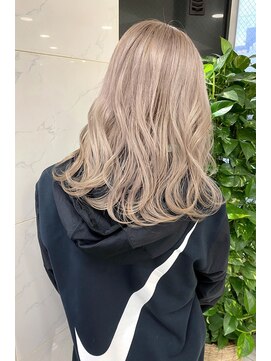 リア 大阪梅田(Ria) ～ホワイトミルクティー～【Ria 大阪 梅田】