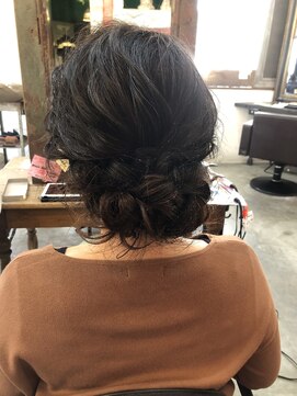 オートゥール(hair room Auteur) ヘアアレンジ