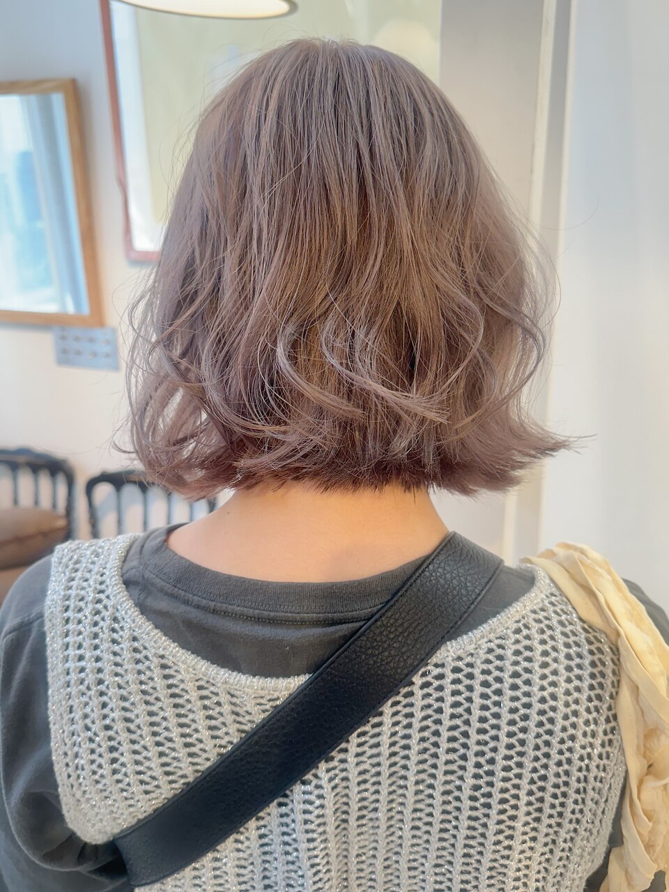 ピンクベージュ/ブリーチ/表参道/原宿/女性美容師
