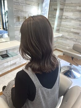 コーラル(Coral)の写真/大人女性の髪のお悩みはスタイリスト”MIYUKI”まで＊白髪カバーとおしゃれを両立したカラーが得意です！