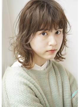 トリッカ 銀座(tricca) ミニウルフ/抜け感レイヤー/春髪/ミディアムパーマ