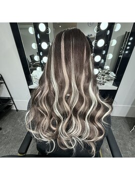 ロズクリア(Roz clear) ブラウンハイライトエクステ