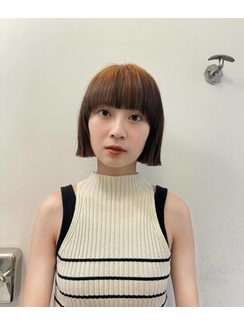 ユー(yew) デザインカラー/ボブカット/ワイドバング/ルーツカラー