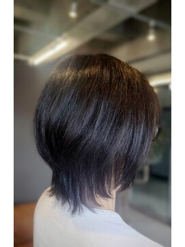 ジールヘアー(GIIL HAIR) ナチュラルレイヤーショートスタイル