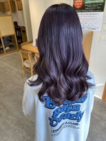 美容師 久保浦 グロッシーなムラサキ