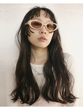 ミース(MIES) 顔まわりレイヤー/オン眉/ロングレイヤー難波/担当者あまね