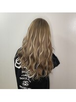 ロサ ファイブヘアー(Rosa..5Hair)&nbsp;エクステで作るハイライトスタイル