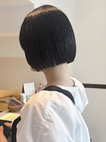 ビファインクーアヴェダ(Be fine coo AVEDA)&nbsp;艶髪　縮毛矯正　ストレートパーマ　ぱつっとボブ/