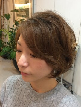 ヌビア 藤が丘(NUBIA) ふんわり前下がりグラデーションボブ