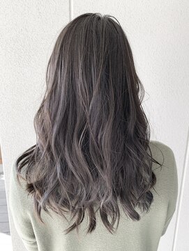 リバレッジ 広尾(Leverage) イルミナカラーゆるふわウェーブレイヤーロングスタイル