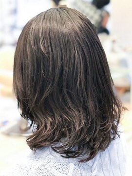 グランシュ 青葉台店(GranCieux) くびれセミディ×地毛風カラー