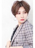 大人かわいい　モード系スタイル　ハンサムショート　