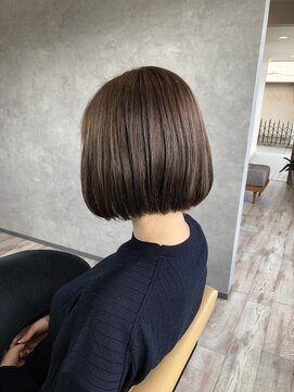 シキ(C key) ボブ