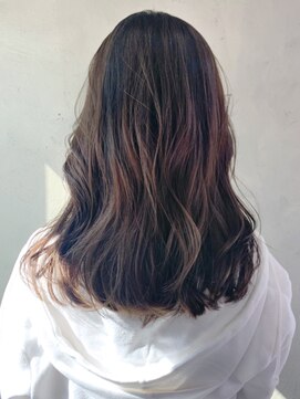 アイティー バイ アルバム 浦和店(IT by ALBUM) セミロングレイヤー_オリーブカラーハイライトカラー_ba251612