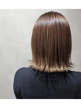 リンダイーロ(Linda Hiro) 【札幌円山 イルミナカラー/ボブ/髪質改善トリートメント】