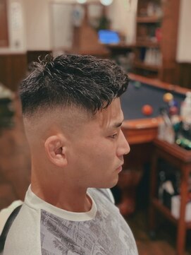 ヒロギンザバーバーショップ 神楽坂店(HIRO GINZA BARBER SHOP) ハイフェードパーマスタイル