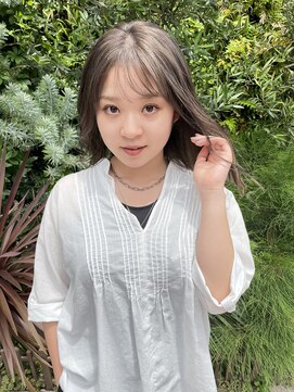 スペイディック 大阪梅田店(SPADIC) ダブルカラーでクリアなカラー