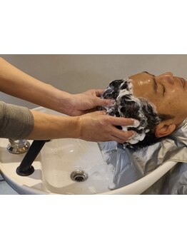 【梅田駅直結/大阪駅第四ビルB1F】頭皮クリーニングSPAで頭皮環境を改善。育毛促進効果もあり！