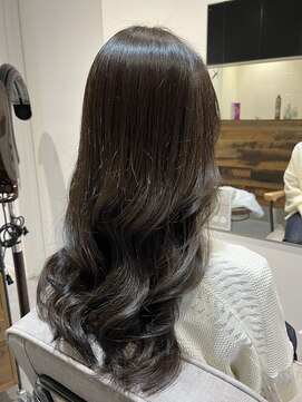 カルゥグラッシー(KALOU glassi) 韓国風◎オリーブグレージュ【瀬口】