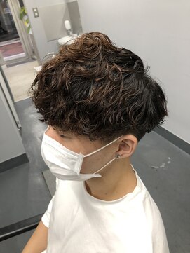 シラス(SiLasu) 波巻きショートマッシュ