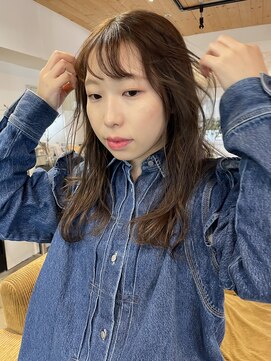 ブルック(BROOK.) 抜け感とラフさ