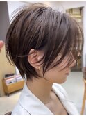 ショートヘアショートボブ白髪ぼかしハイライトカラーボブ