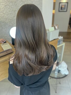 ビーチ(BEACH) ブリーチなし透け感ミントベージュレイヤーカット