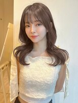 ユーフォリア 銀座本店(Euphoria)&nbsp;ロングレイヤー　顔周りカット　アッシュカラー　透明感