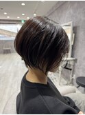 乾かすだけでまとまる大人の前下りショート/前下りショートボブ